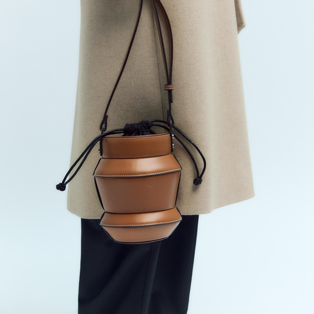 NEW Zara Geometrical Brown Leather Crossbody Purse Mini Bag Bucket Topstitch